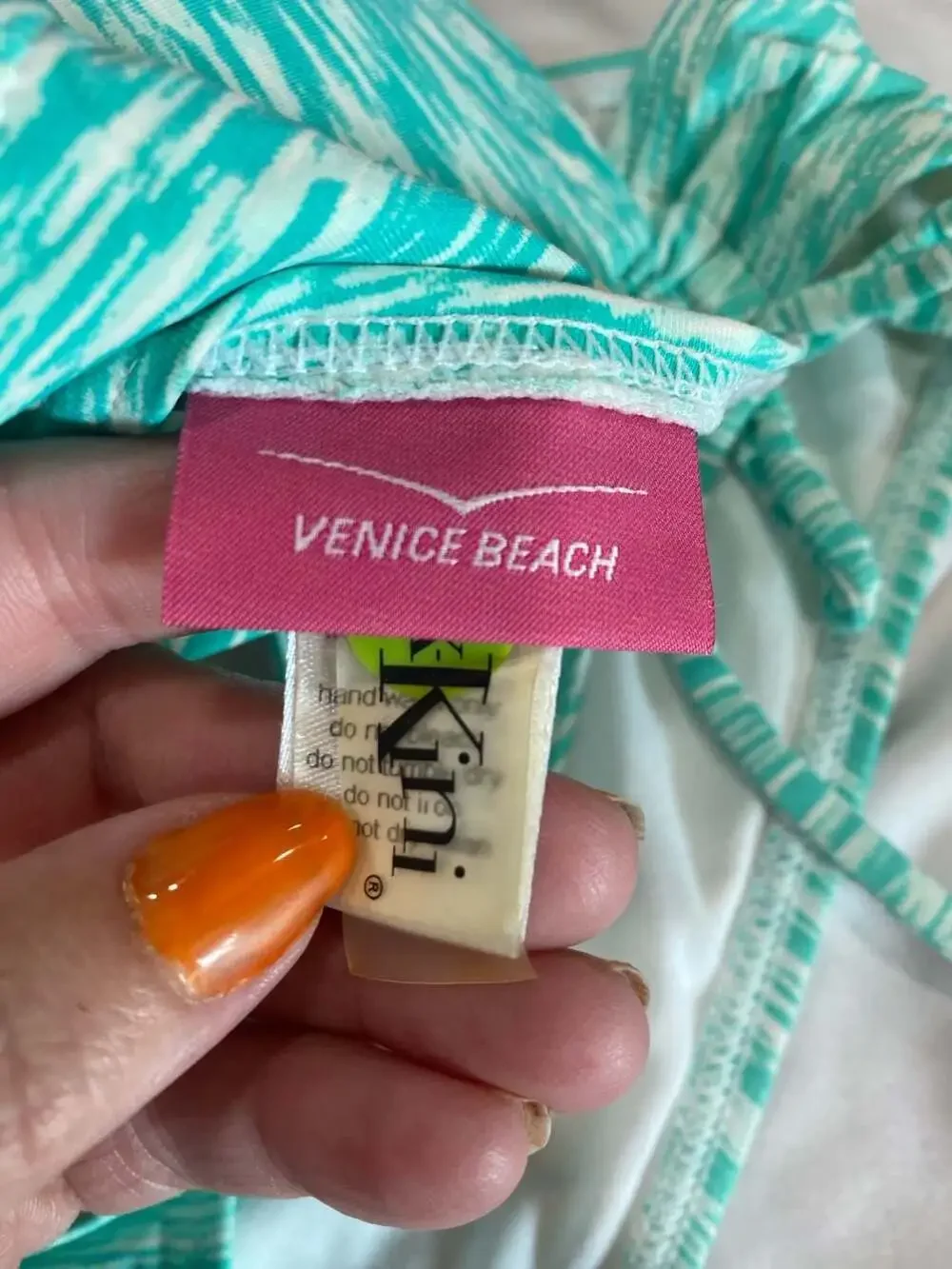 Venice Beach green white